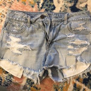 AE women’s distressed denim shorts